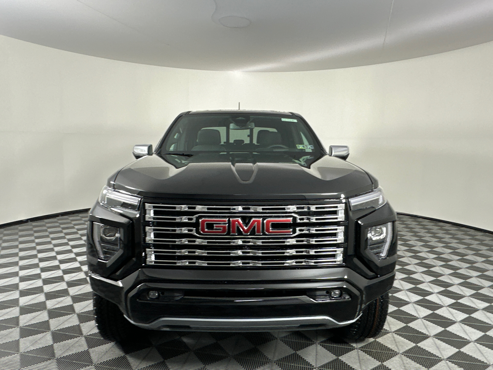 2024 GMC Canyon Denali 4