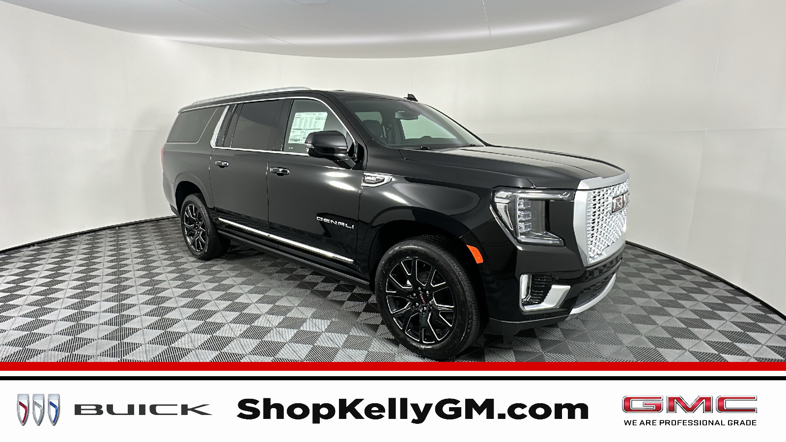 2024 GMC Yukon XL Denali 1