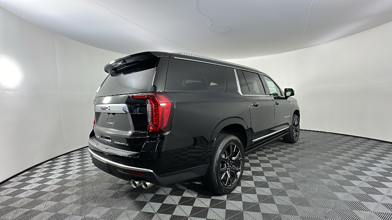 2024 GMC Yukon XL Denali 21