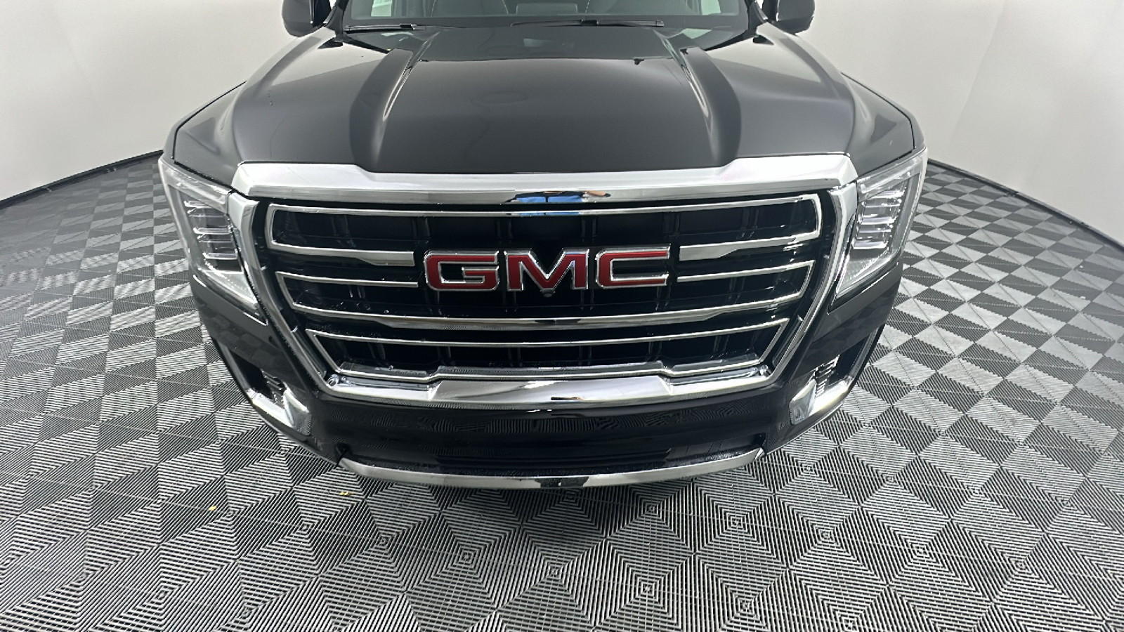 2024 GMC Yukon XL SLT 3