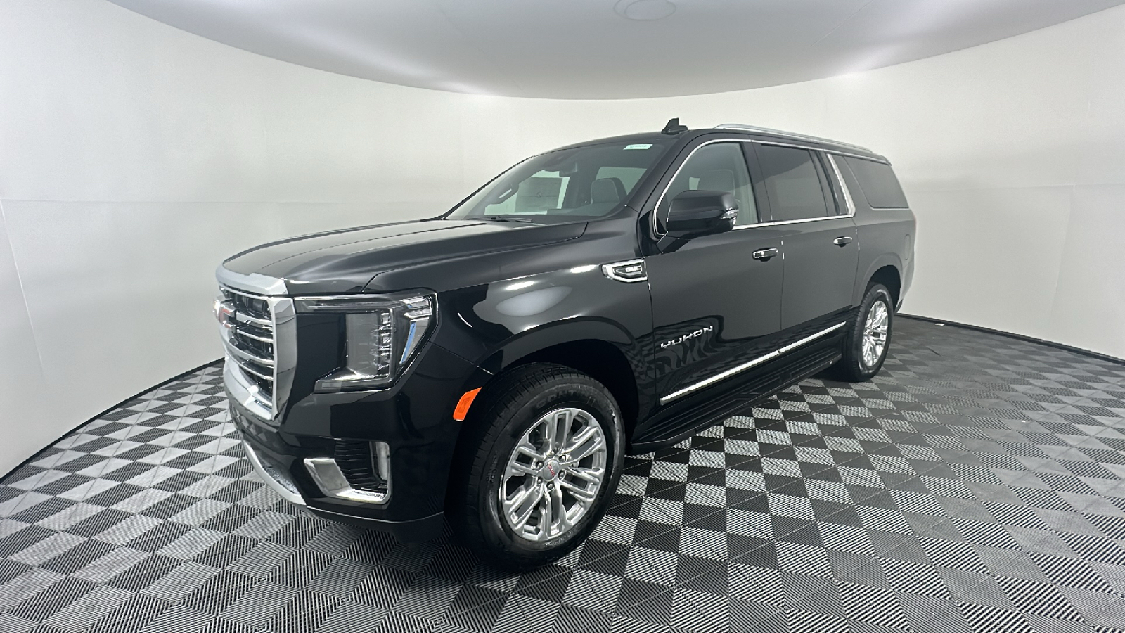 2024 GMC Yukon XL SLT 4