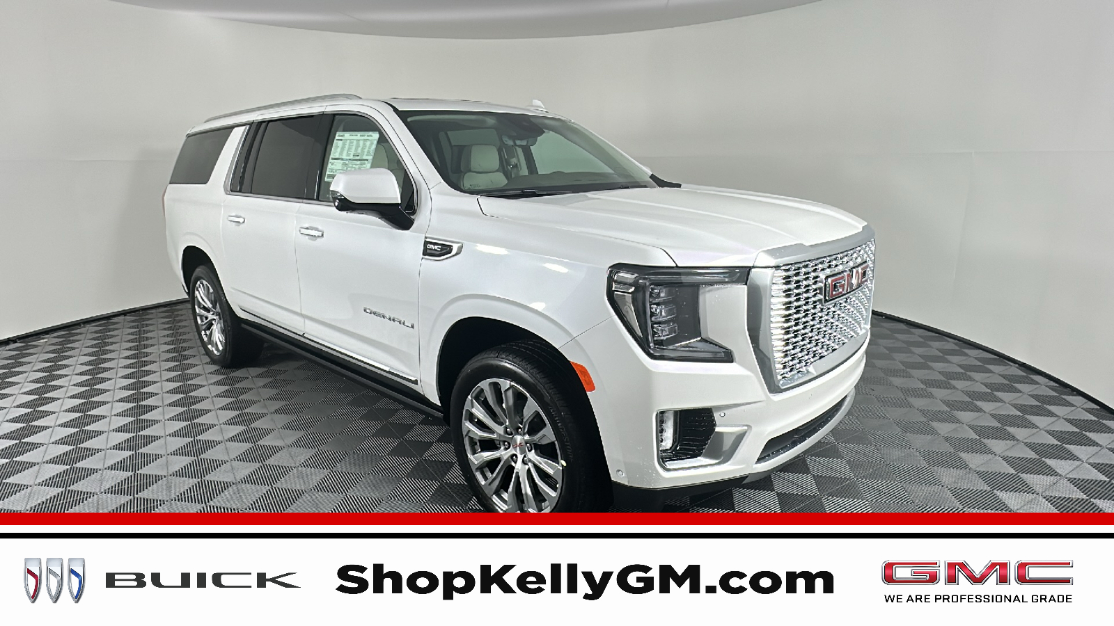 2024 GMC Yukon XL Denali 1