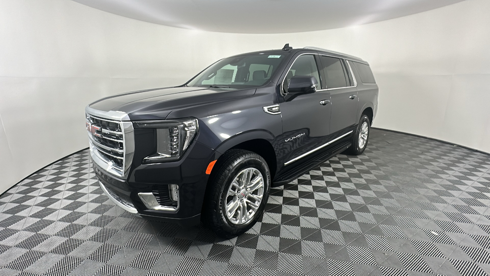 2024 GMC Yukon XL SLT 4