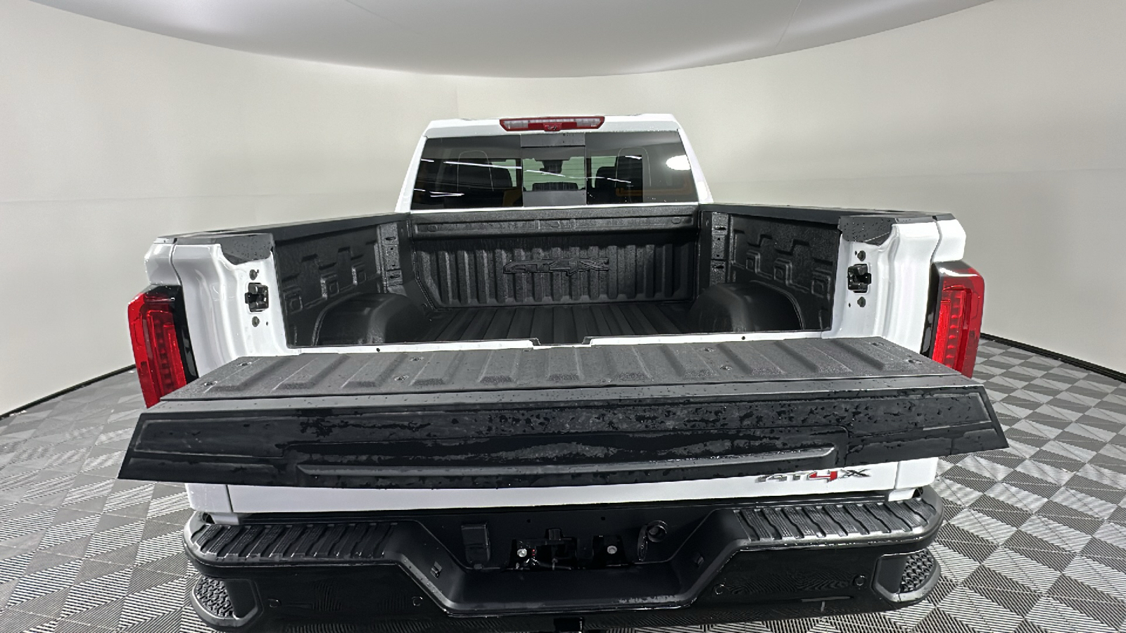 2024 GMC Sierra 1500 AT4X 19