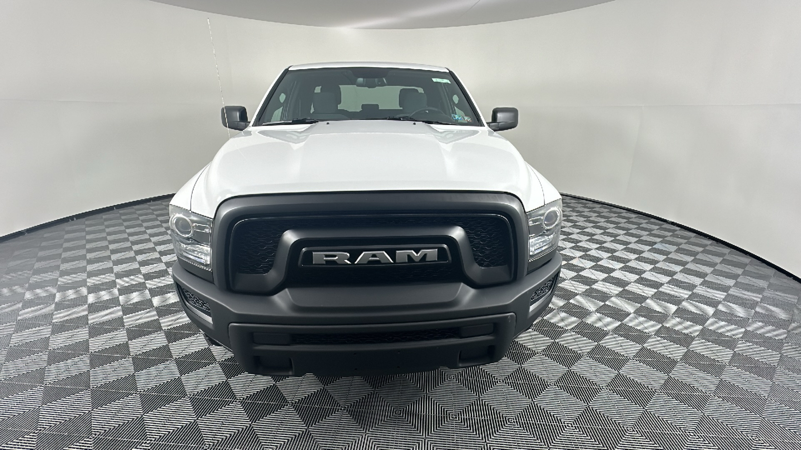 2022 Ram 1500 Classic Warlock 2