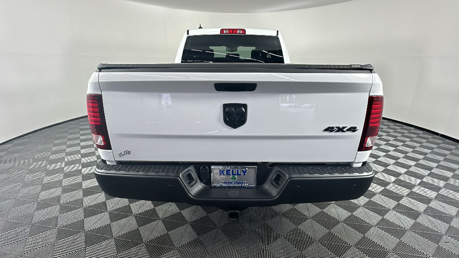 2022 Ram 1500 Classic Warlock 12