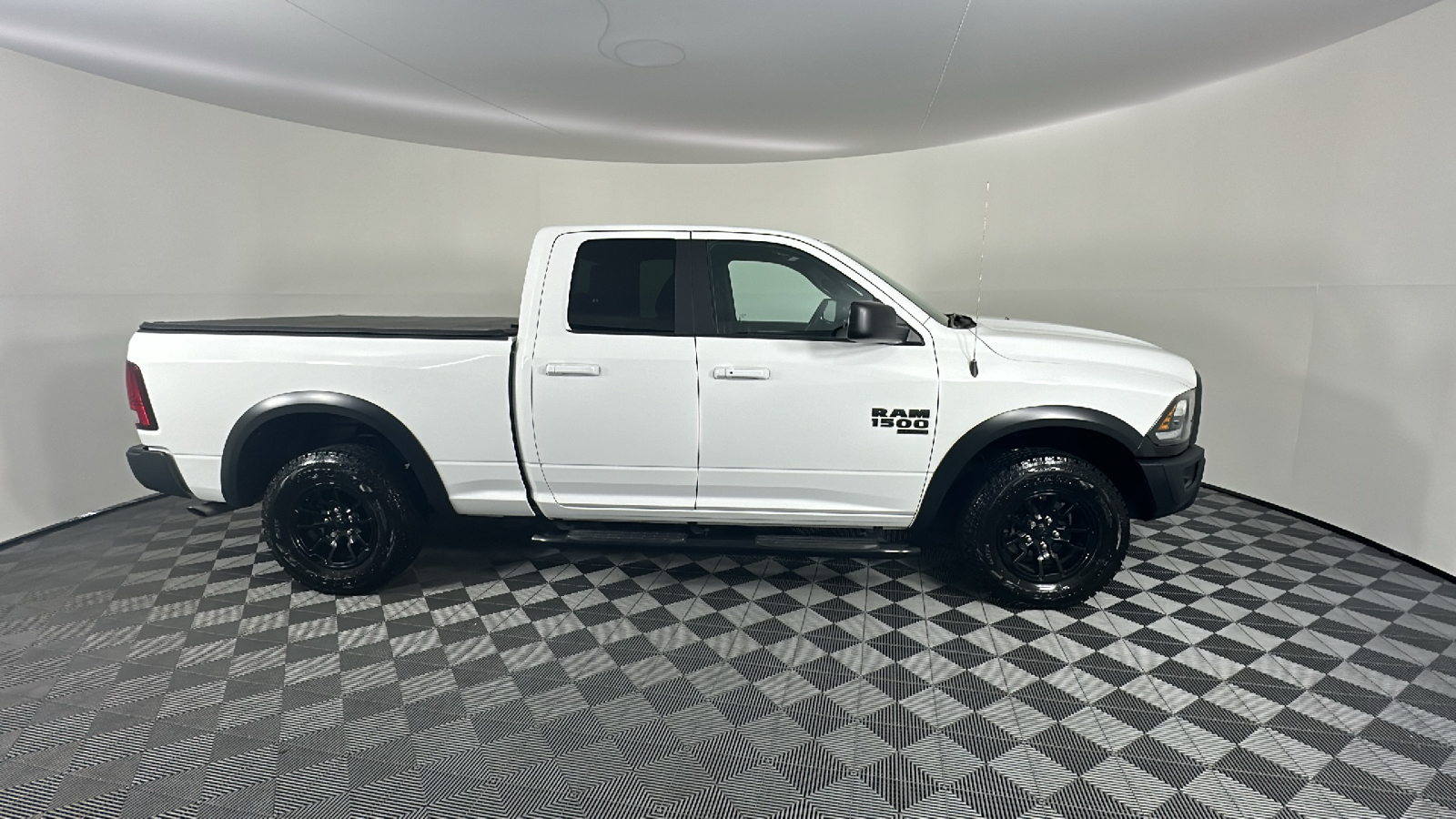 2022 Ram 1500 Classic Warlock 17