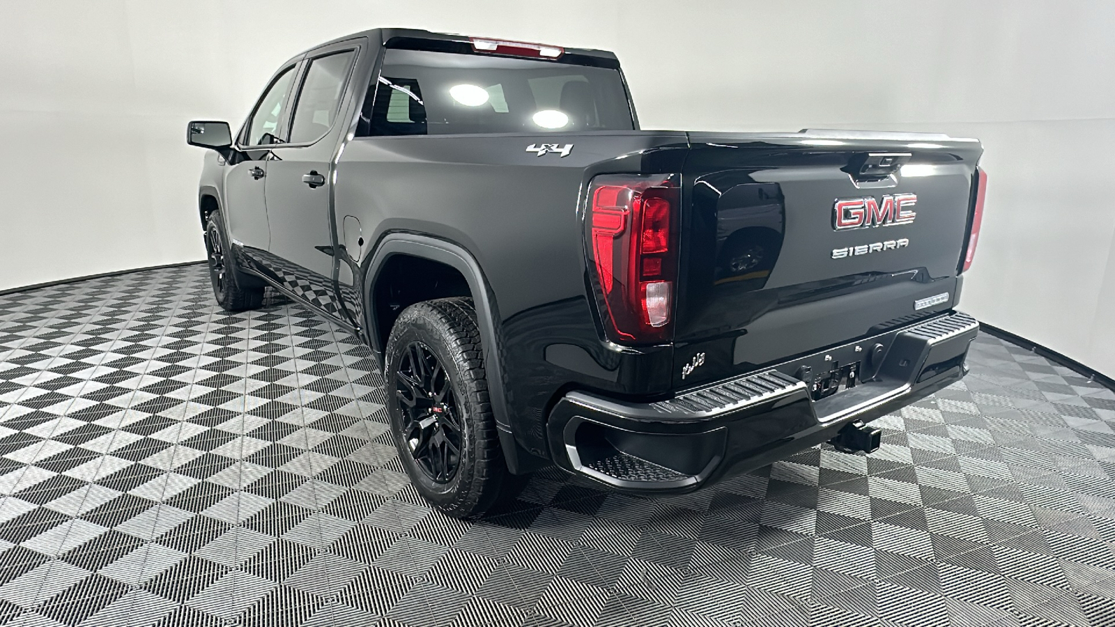 2024 GMC Sierra 1500 Elevation 11