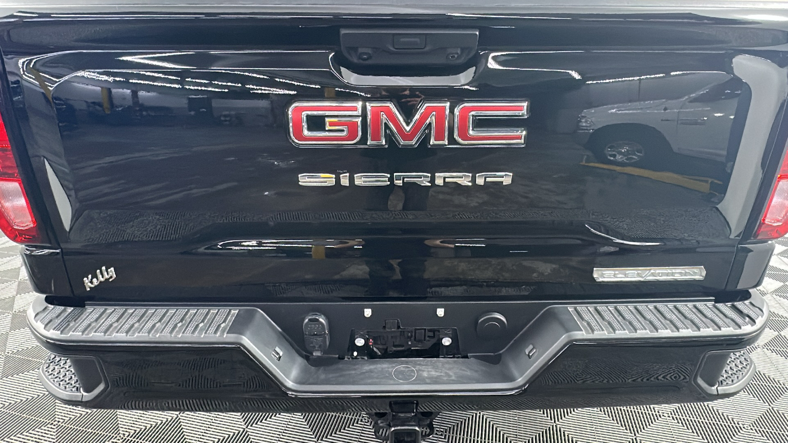 2024 GMC Sierra 1500 Elevation 14