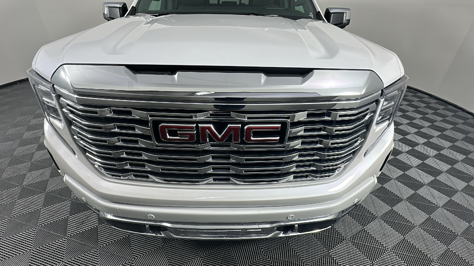 2024 GMC Sierra 1500 Denali 3