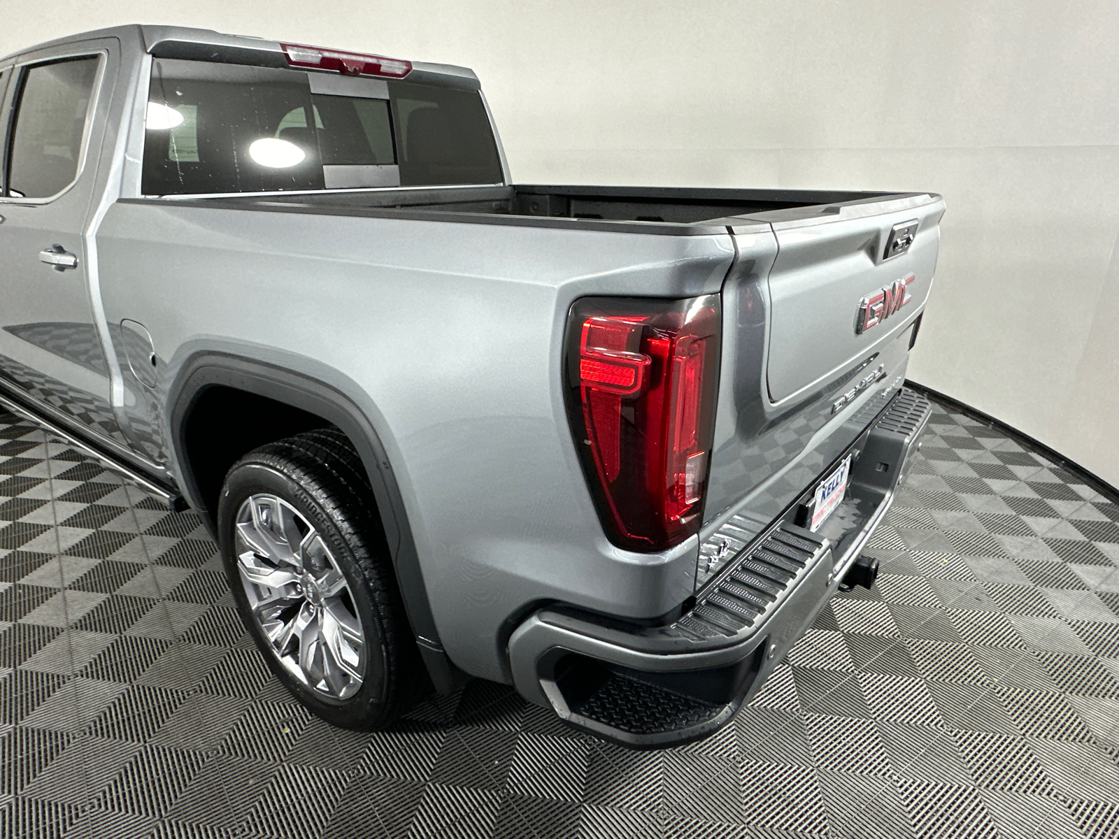 2024 GMC Sierra 1500 Denali 12