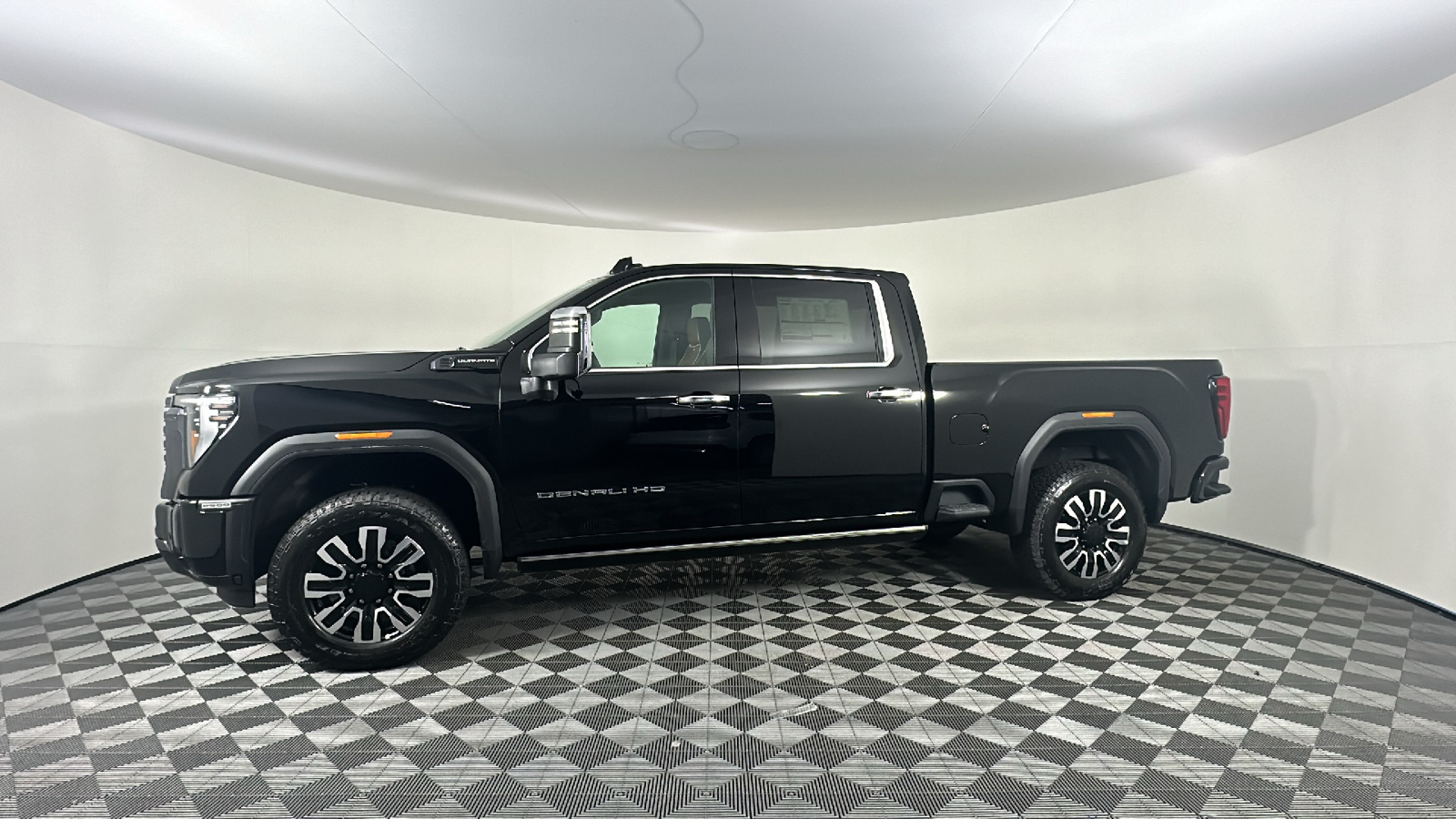 2024 GMC Sierra 2500HD Denali Ultimate 9