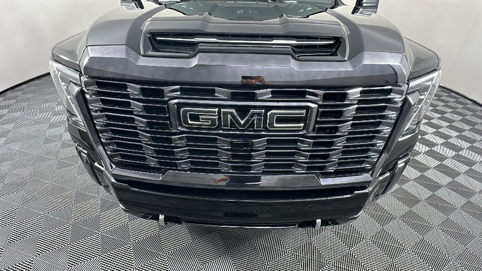 2024 GMC Sierra 3500HD Denali Ultimate 3