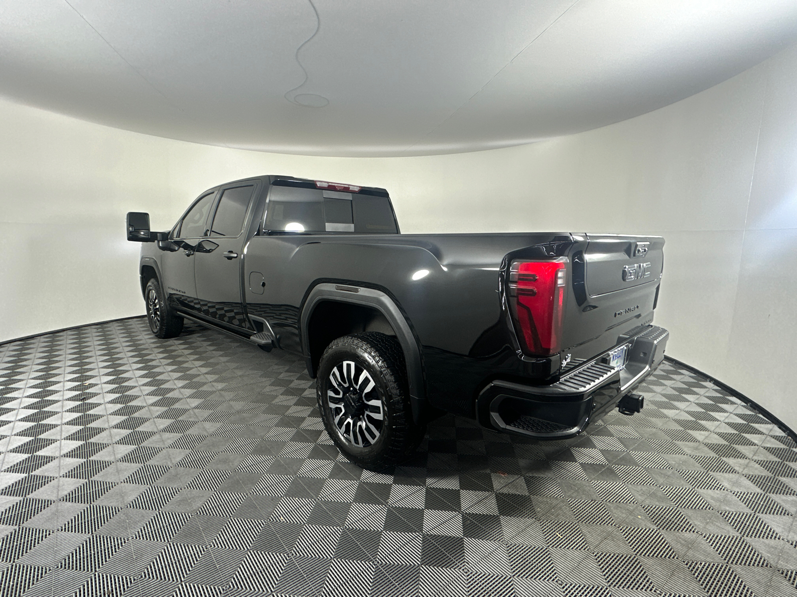 2024 GMC Sierra 2500HD Denali Ultimate 10