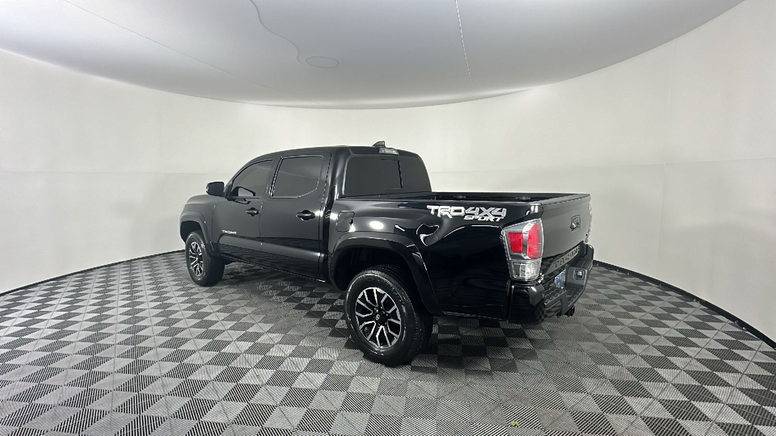 2021 Toyota Tacoma SR V6 11