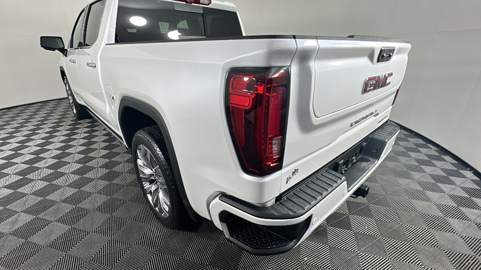 2024 GMC Sierra 1500 Denali 12