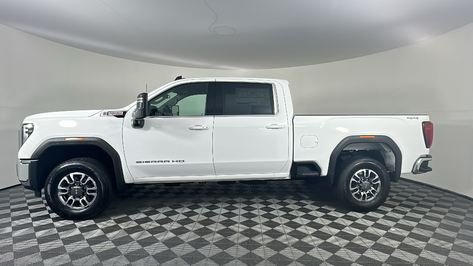 2024 GMC Sierra 2500HD SLE 9