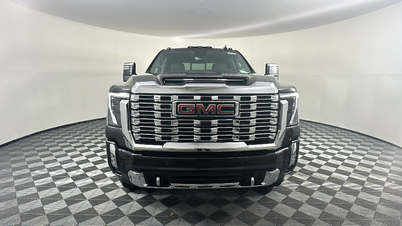 2024 GMC Sierra 2500HD Denali 4