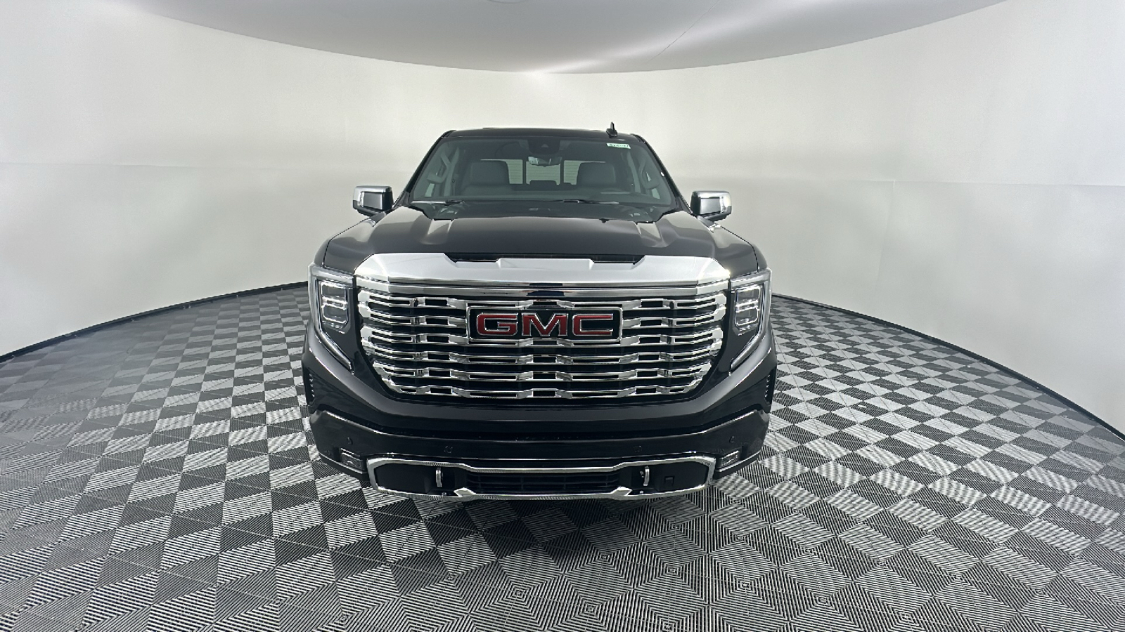 2024 GMC Sierra 1500 Denali 2