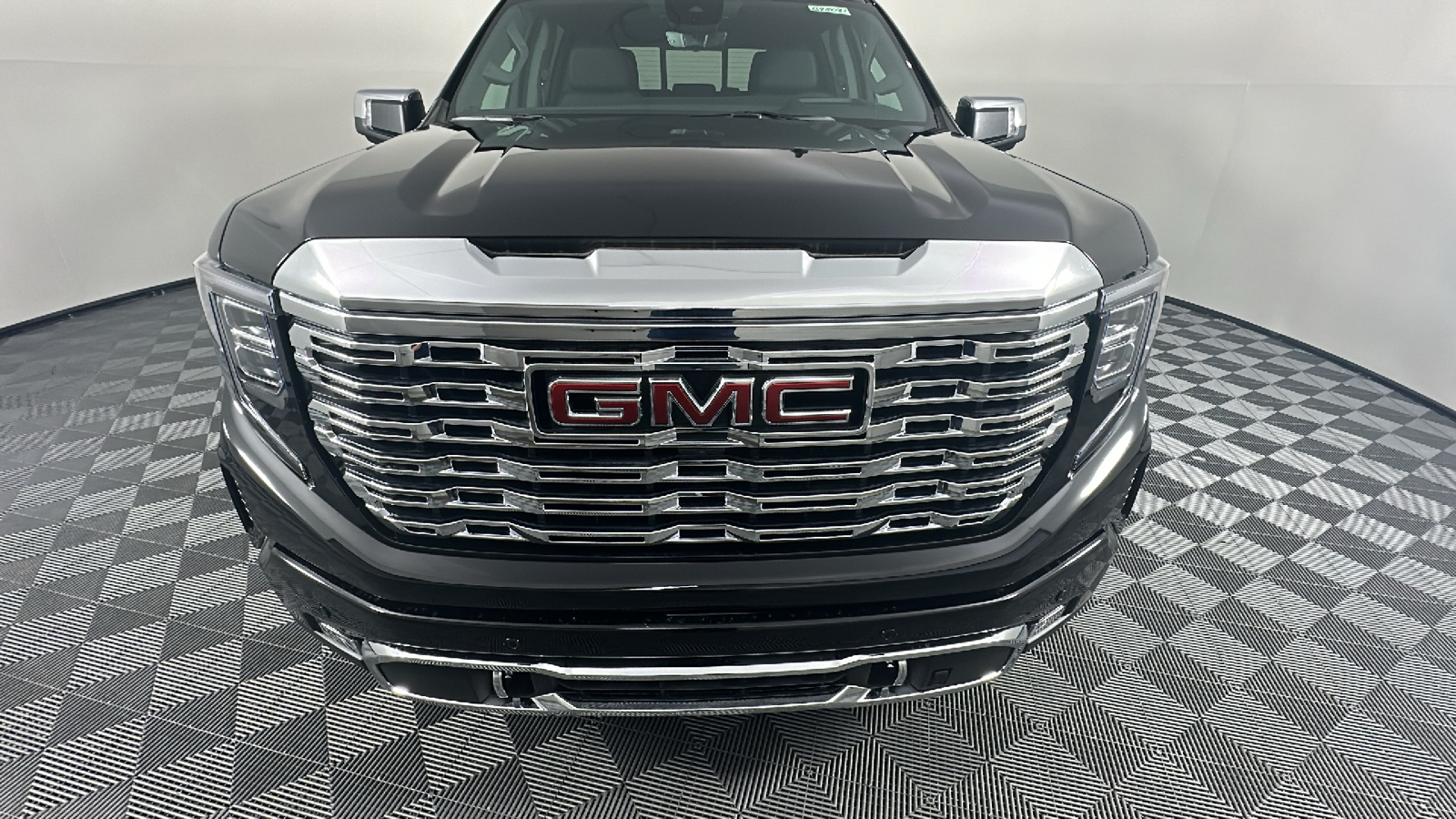 2024 GMC Sierra 1500 Denali 3