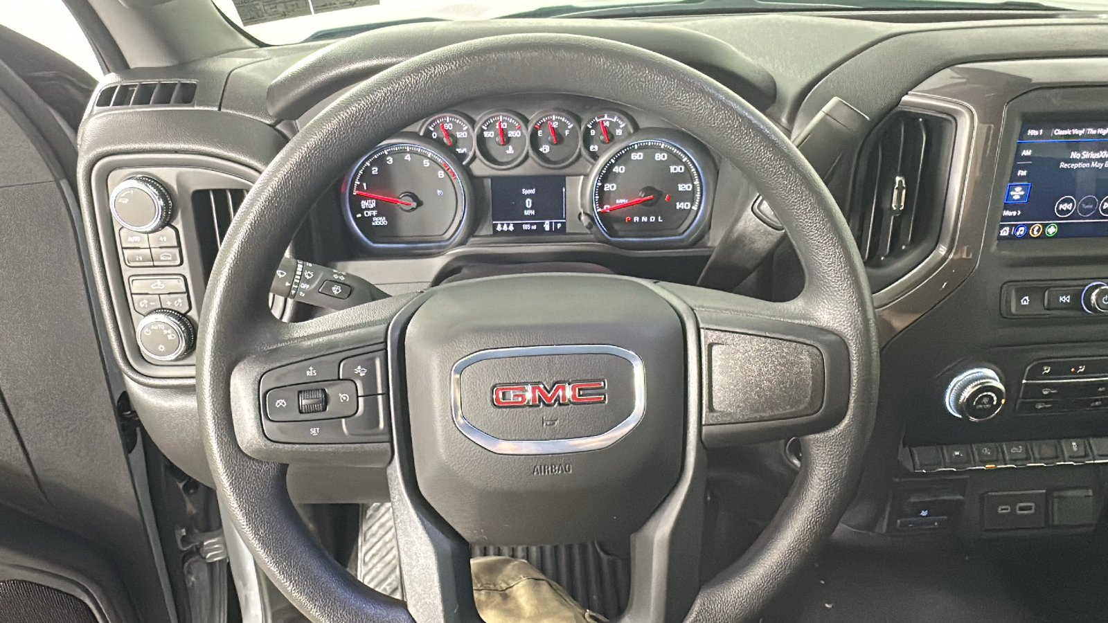 2024 GMC Sierra 1500 Pro 32