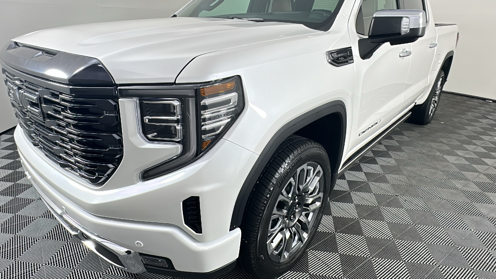 2024 GMC Sierra 1500 Denali Ultimate 7