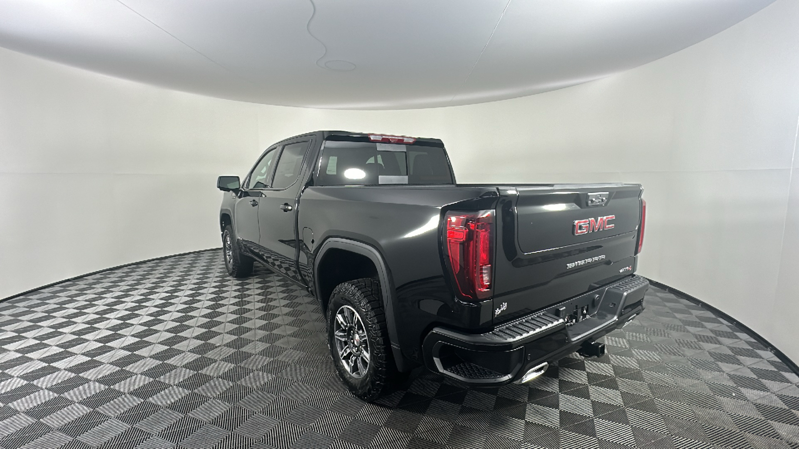 2024 GMC Sierra 1500 AT4 10