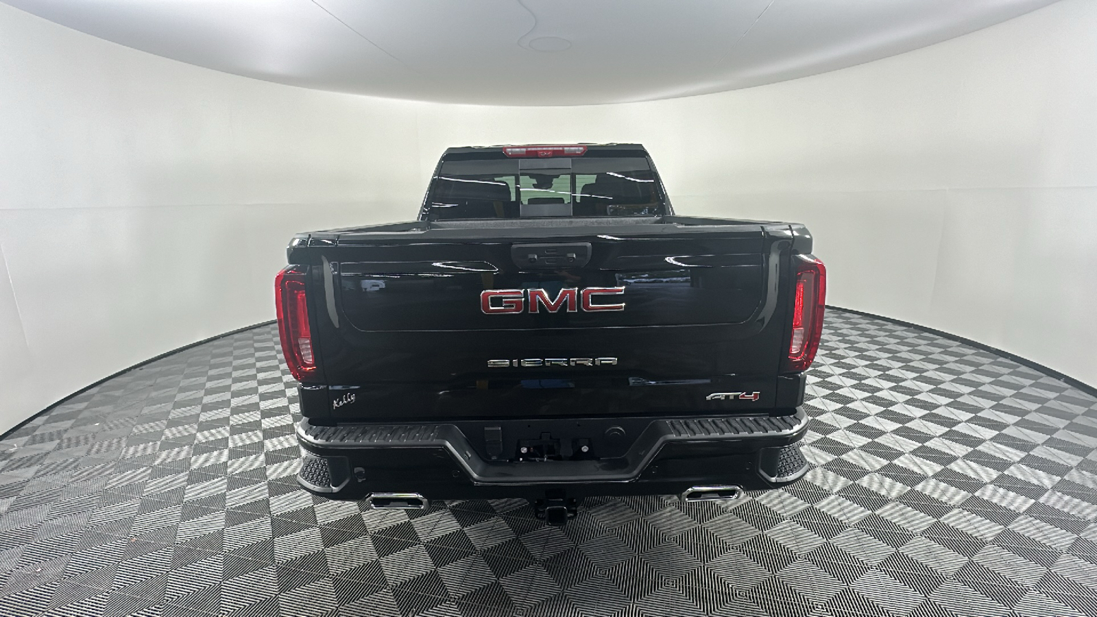 2024 GMC Sierra 1500 AT4 13