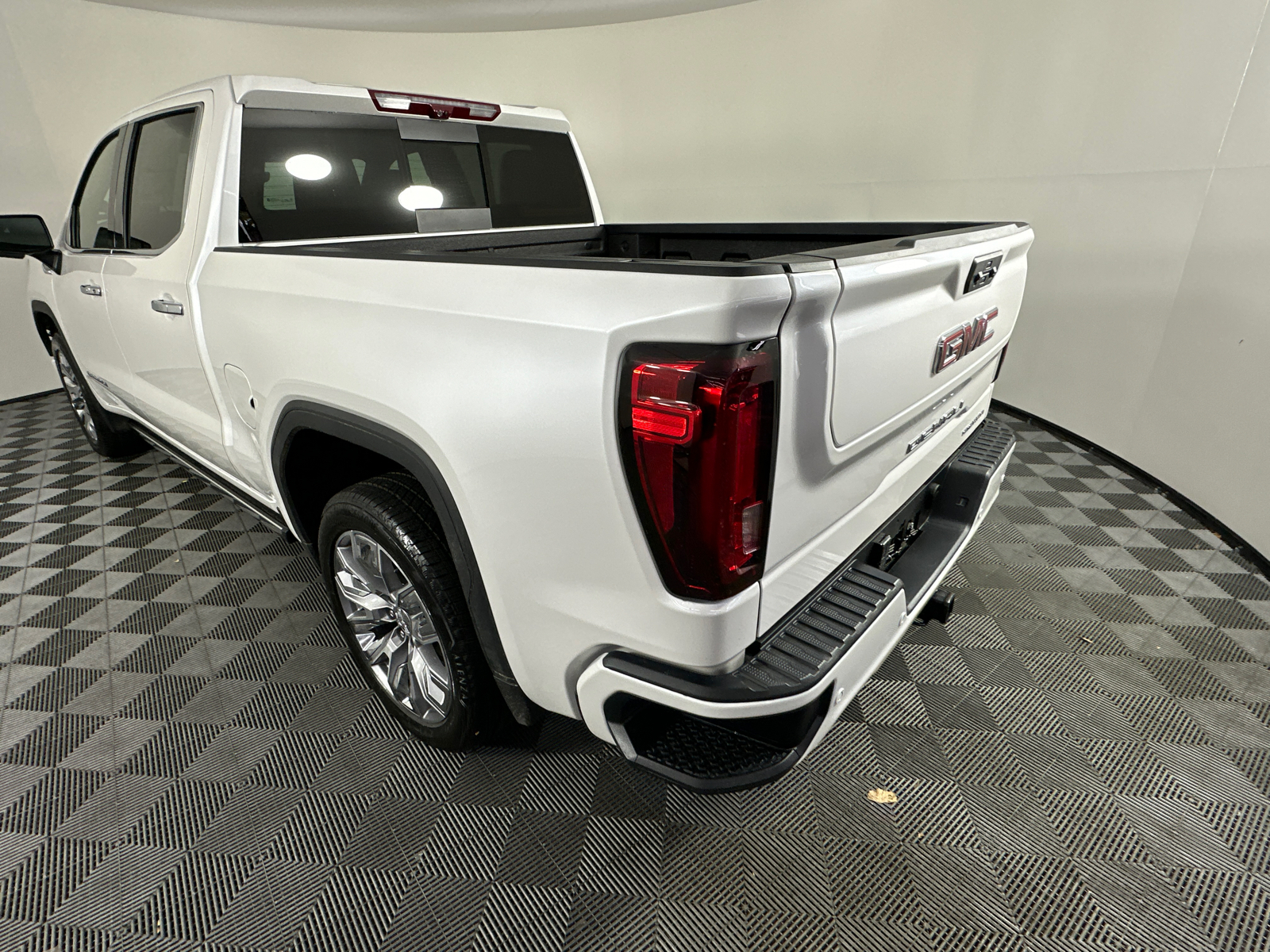 2024 GMC Sierra 1500 Denali 12