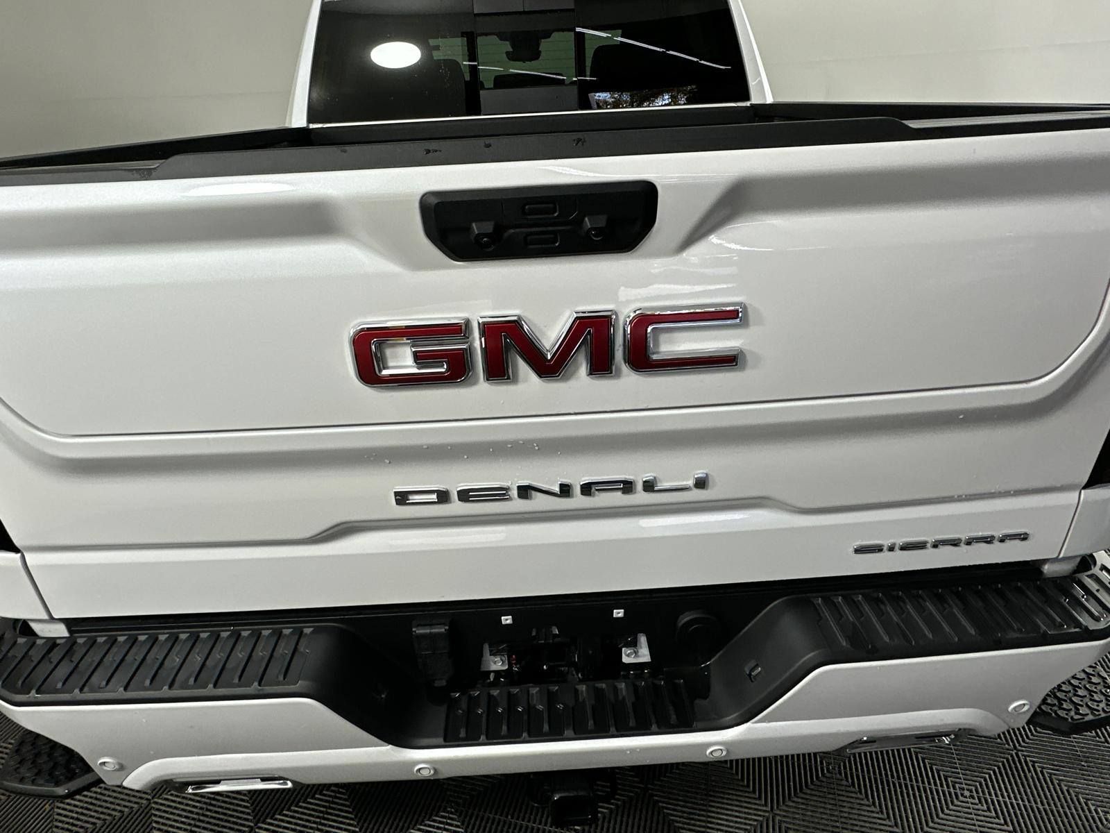 2024 GMC Sierra 1500 Denali 15