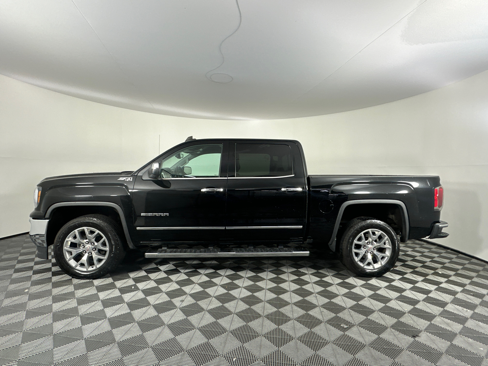 2018 GMC Sierra 1500 SLT 9