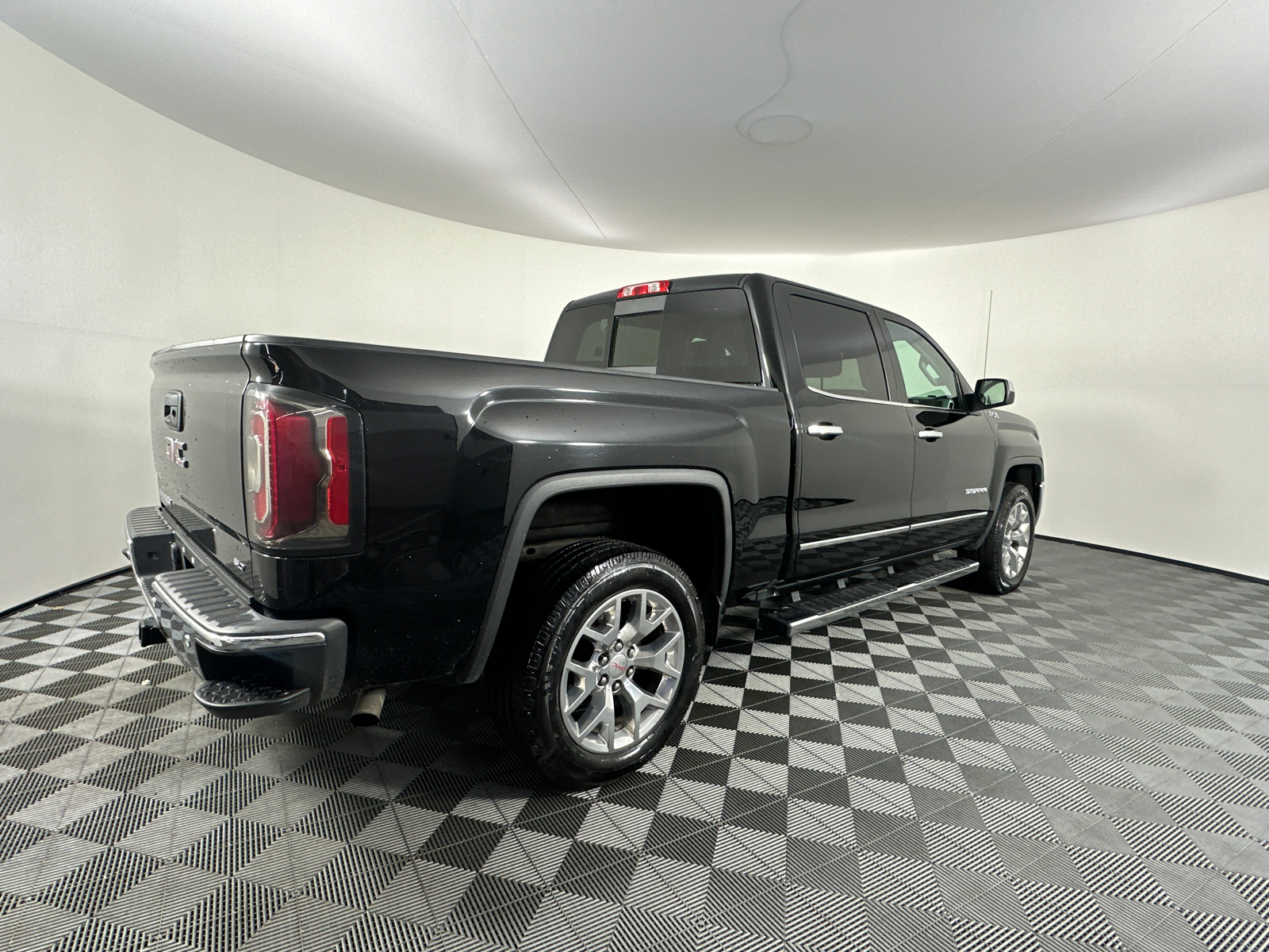 2018 GMC Sierra 1500 SLT 17