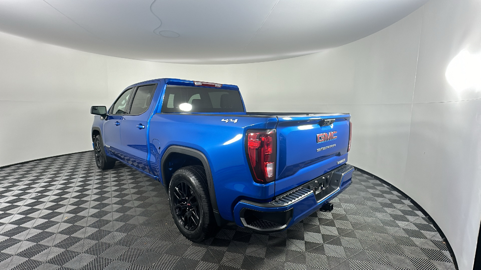 2024 GMC Sierra 1500 Elevation 9