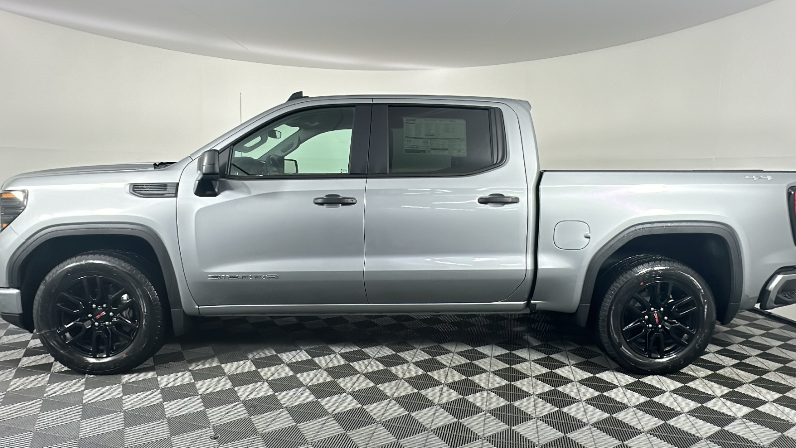 2024 GMC Sierra 1500 Pro 9