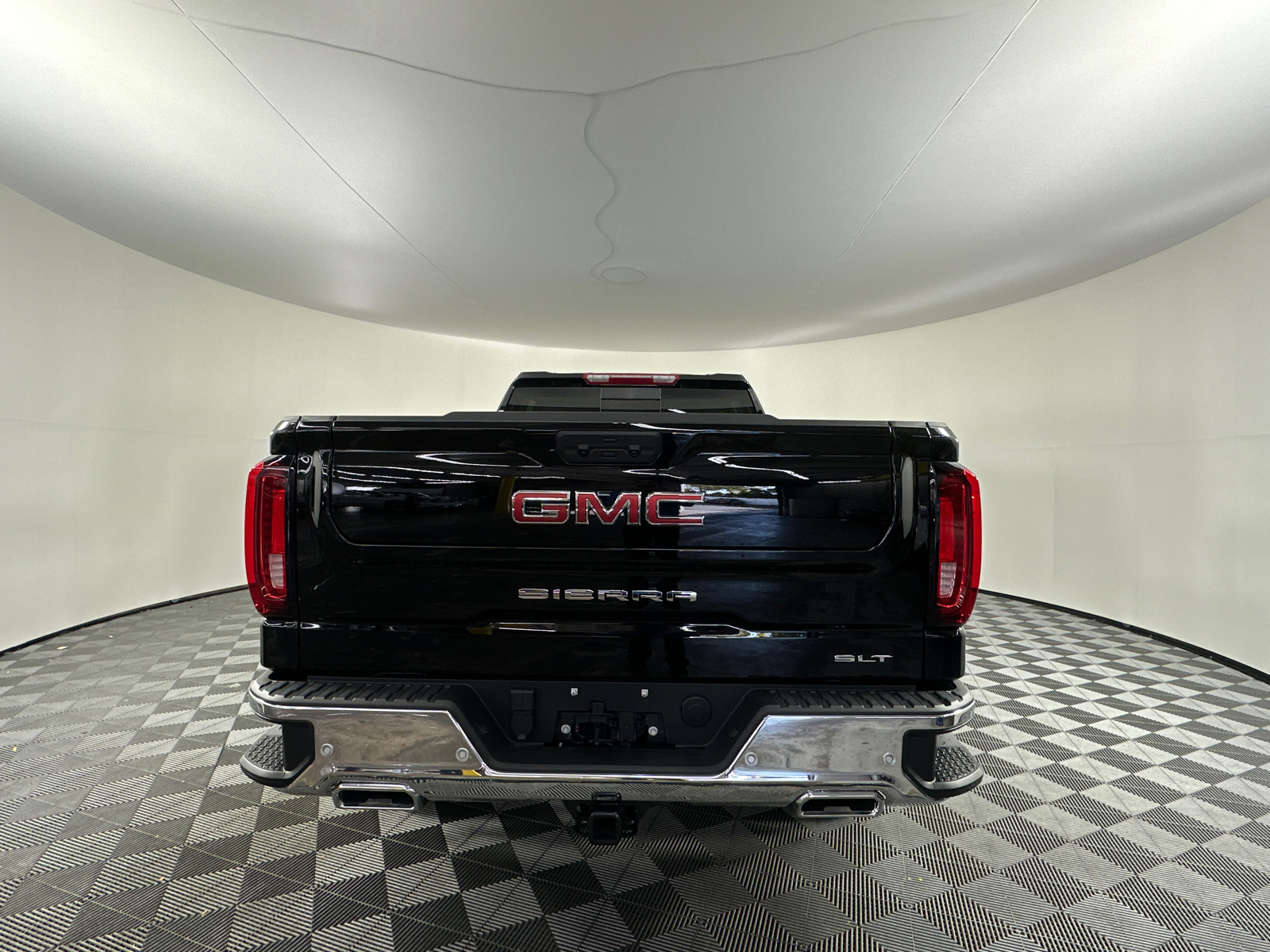 2024 GMC Sierra 1500 SLT 13