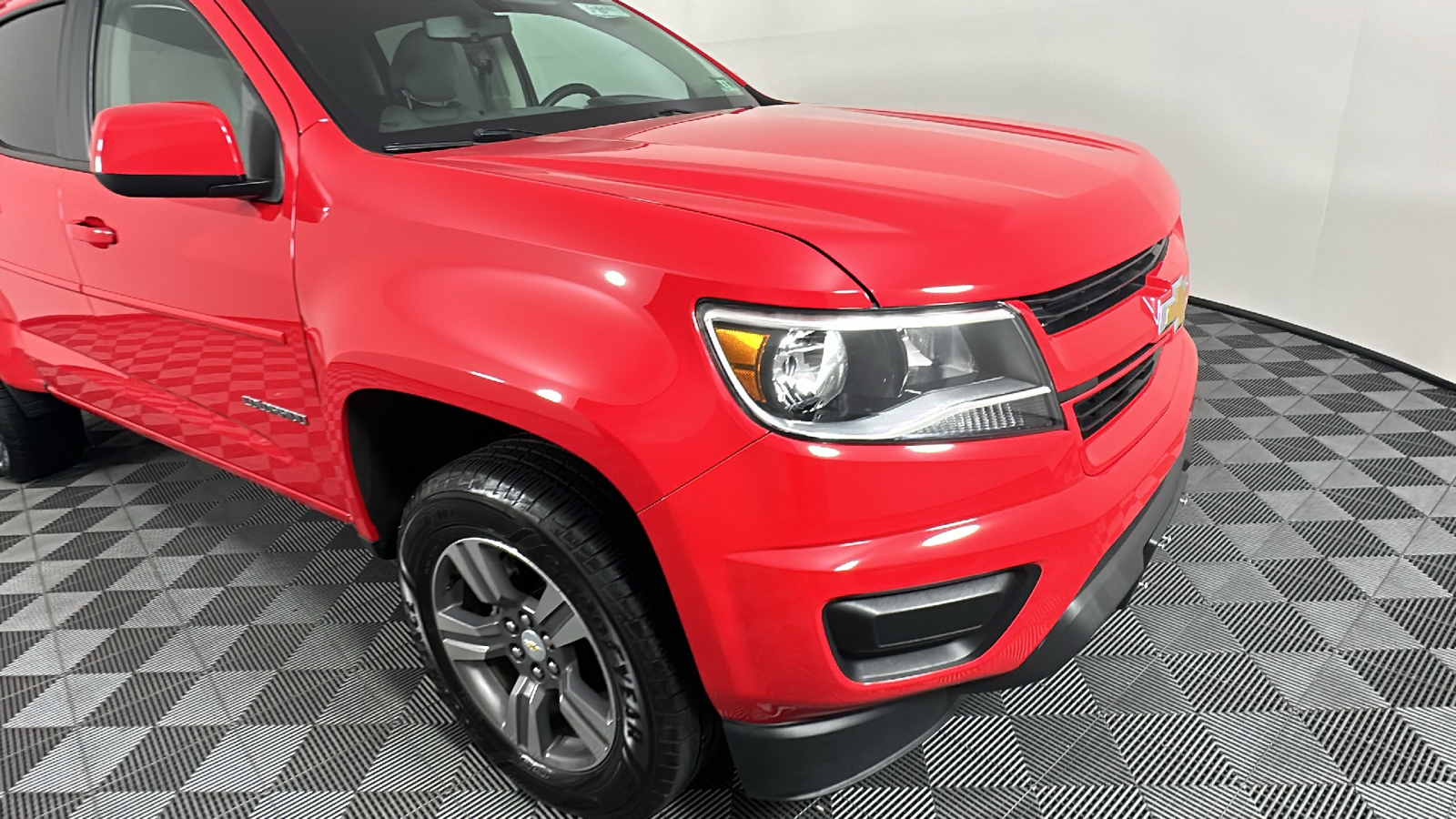 2018 Chevrolet Colorado Work Truck 2