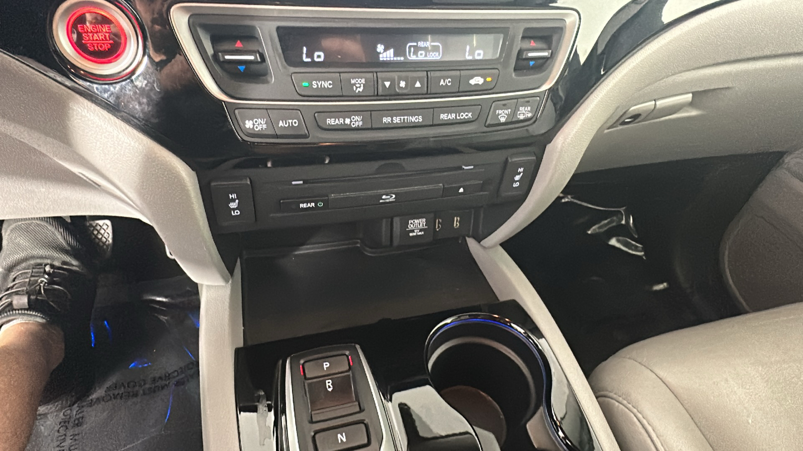 2016 Honda Pilot Touring 45