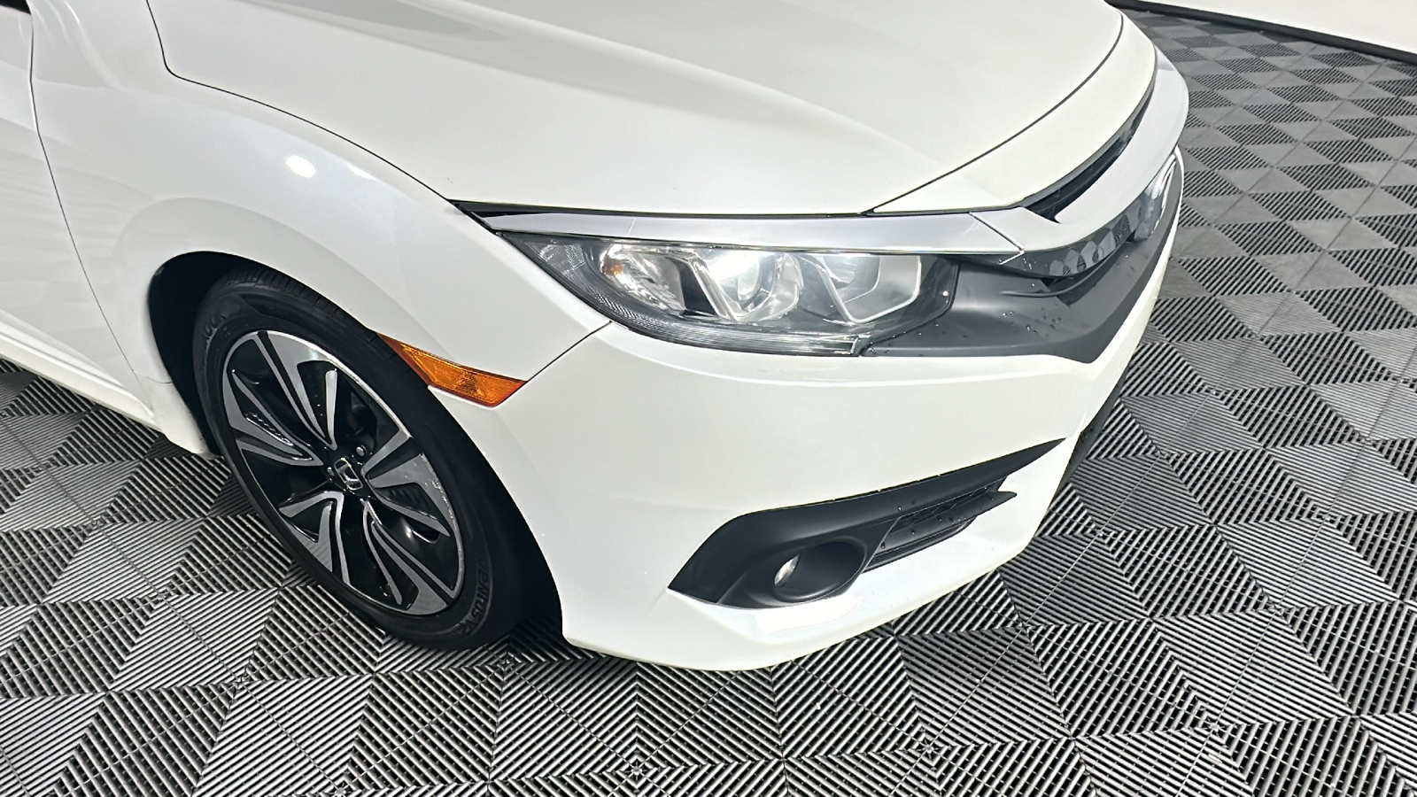 2016 Honda Civic EX-T 2