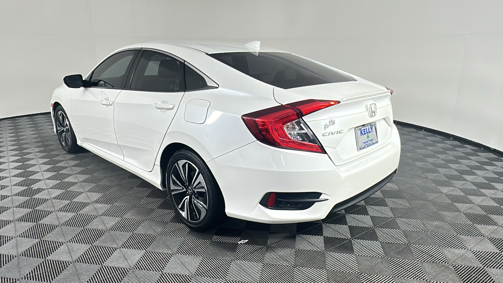 2016 Honda Civic EX-T 11