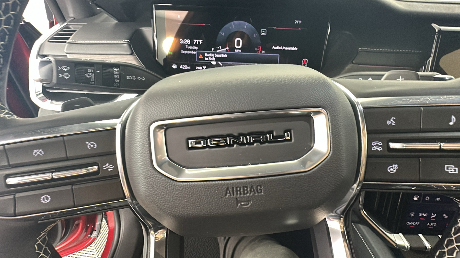 2024 GMC Acadia Denali 40