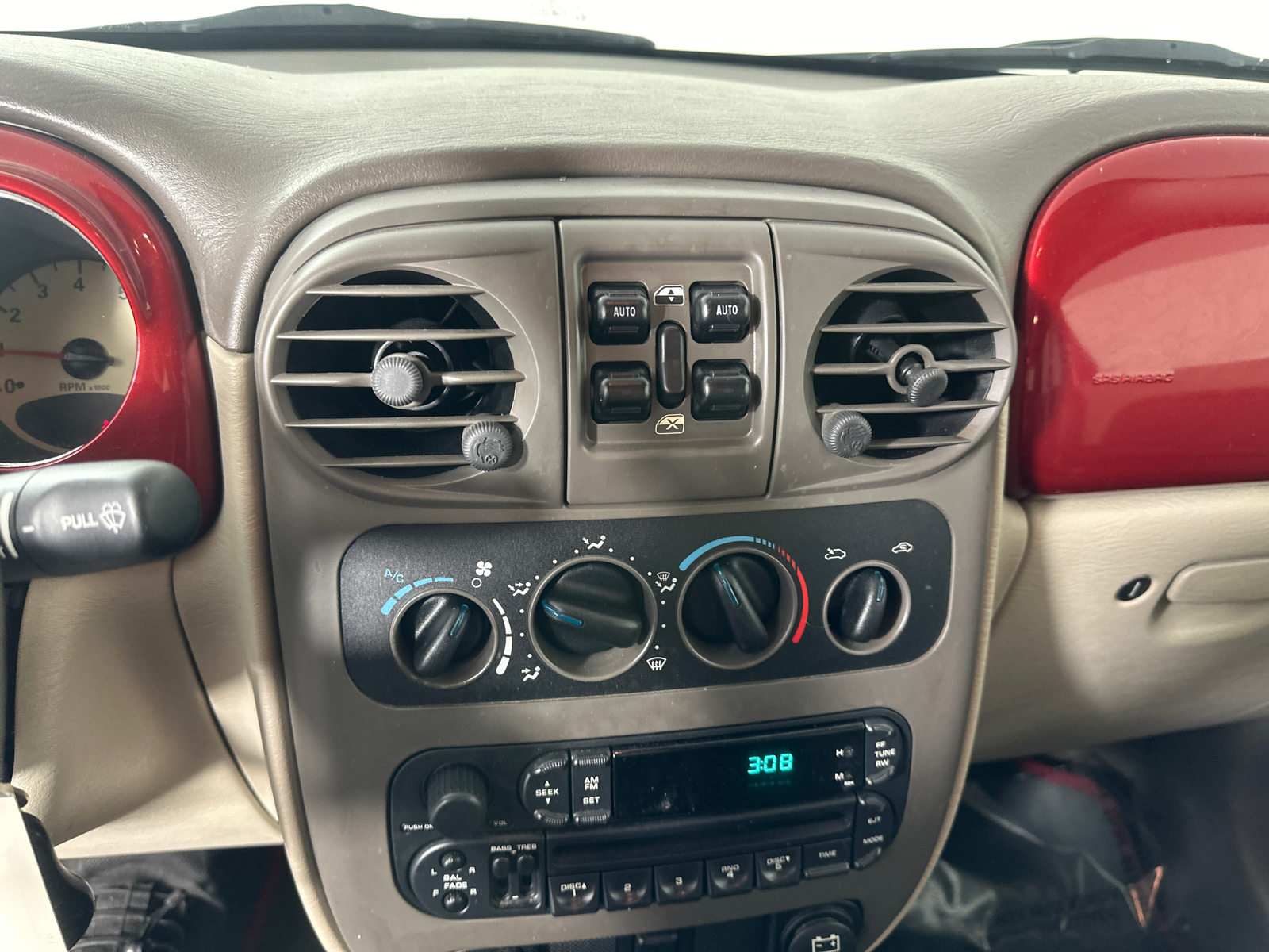 2003 Chrysler PT Cruiser Touring 32