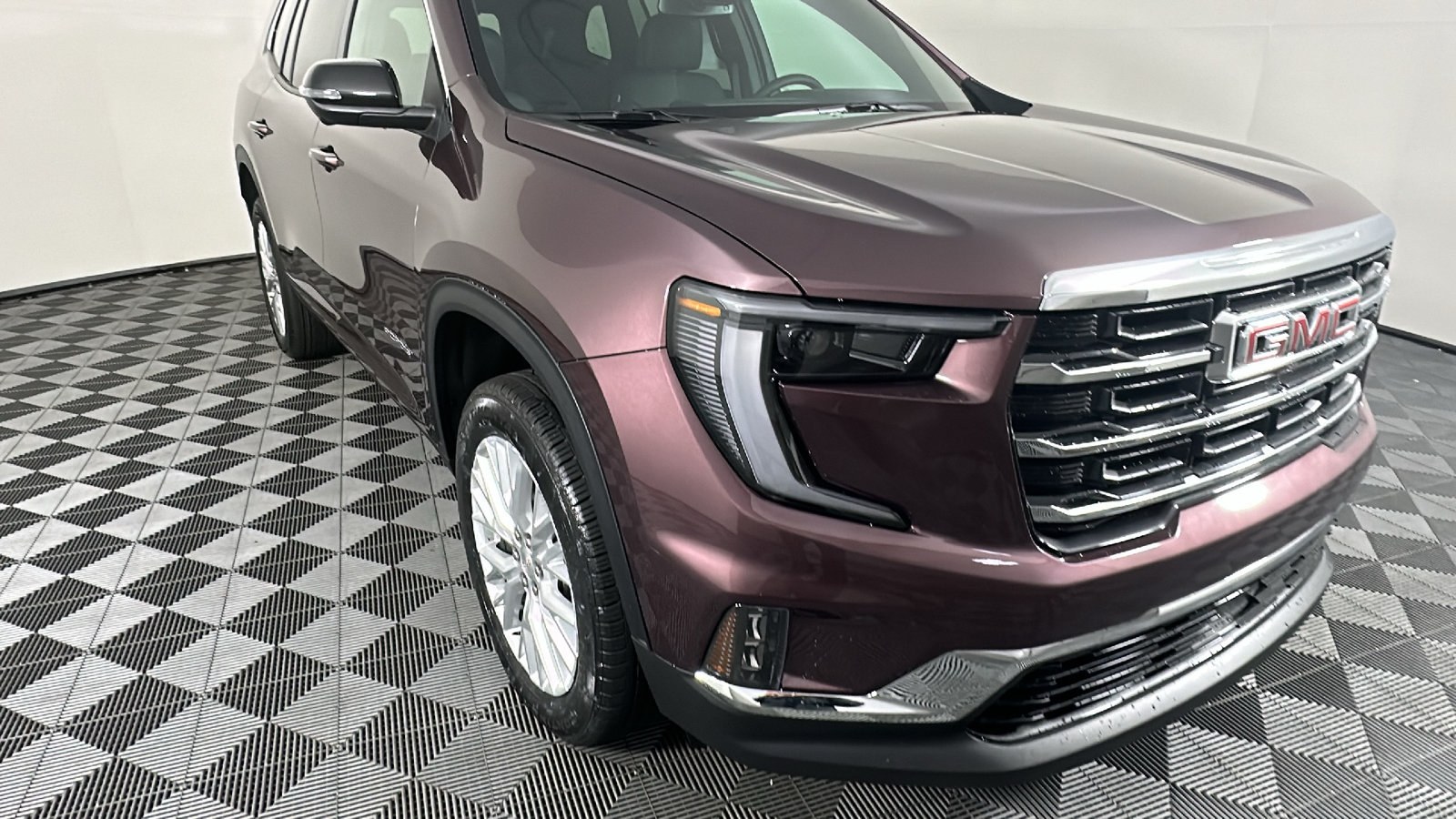 2024 GMC Acadia Elevation 2