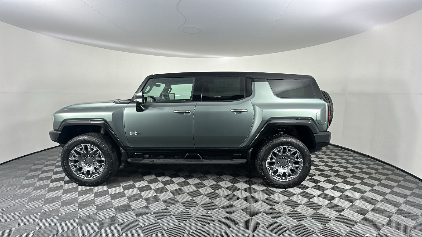 2024 GMC Hummer EV SUV 3X 9