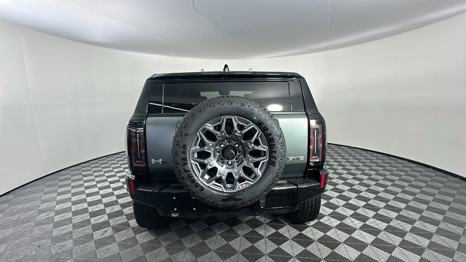 2024 GMC Hummer EV SUV 3X 14