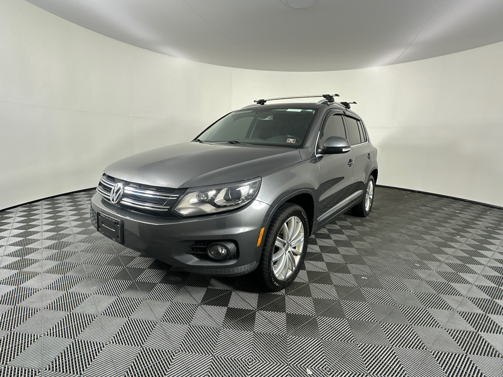 2016 Volkswagen Tiguan 2.0T S 5