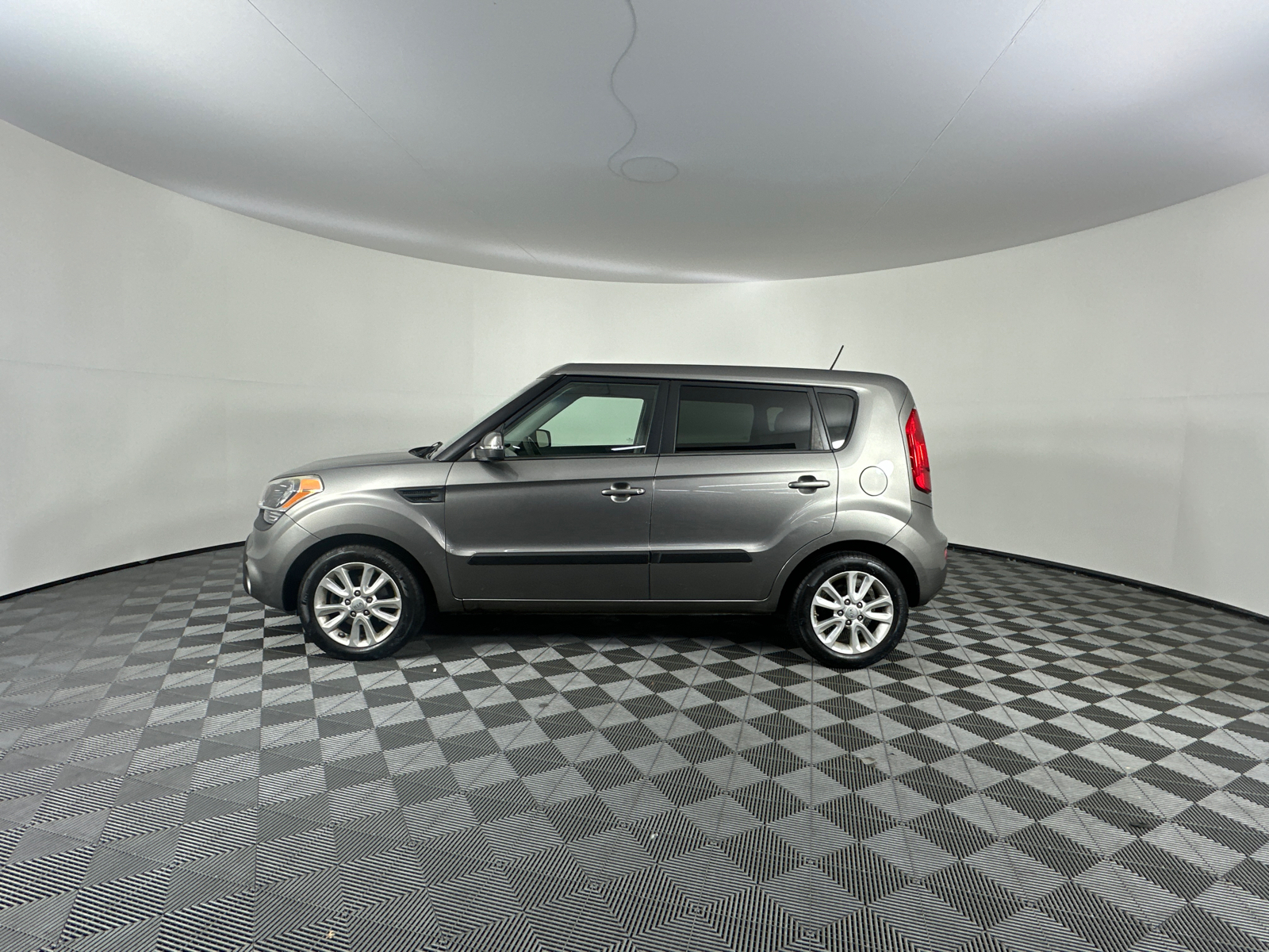 2012 Kia Soul + 8