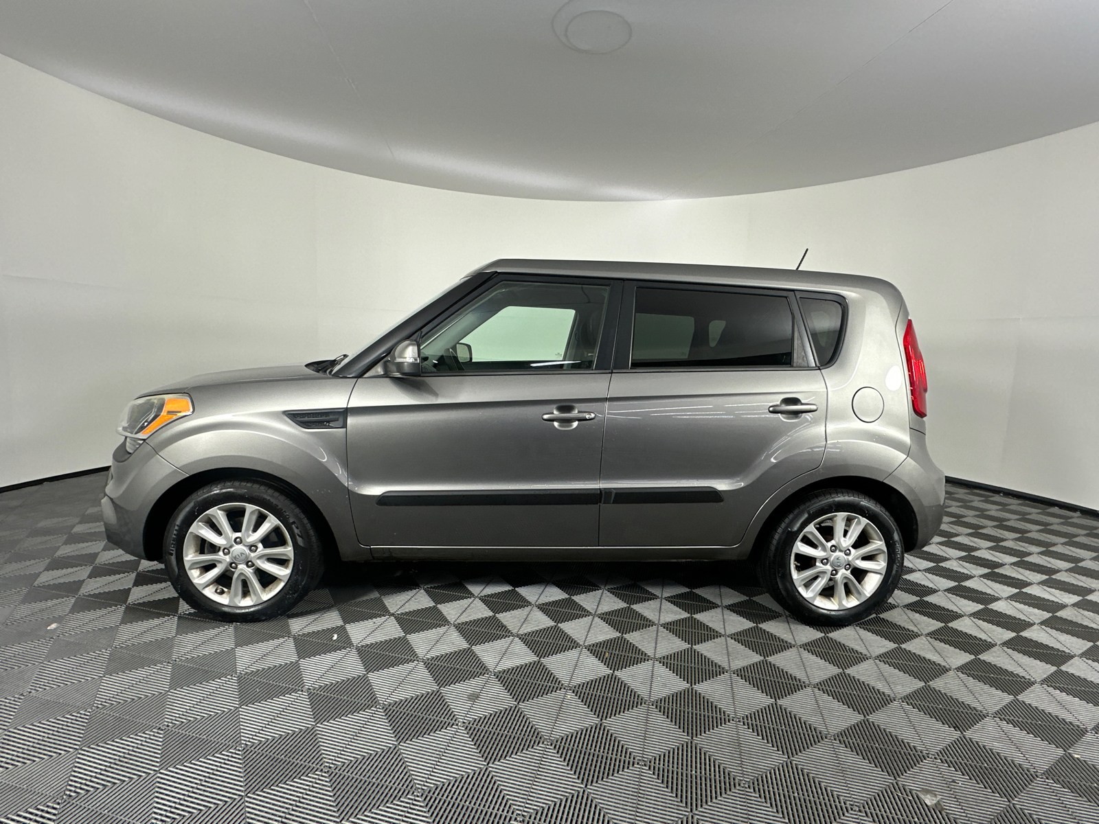 2012 Kia Soul + 9