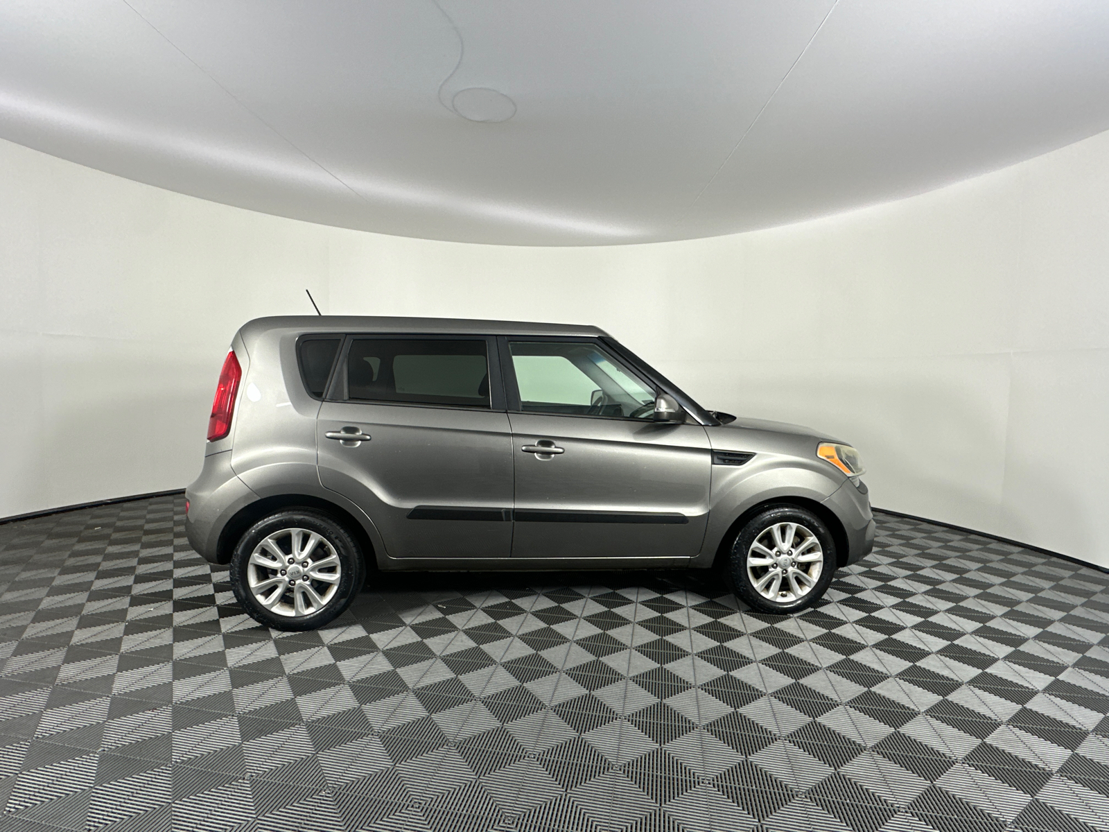 2012 Kia Soul + 18