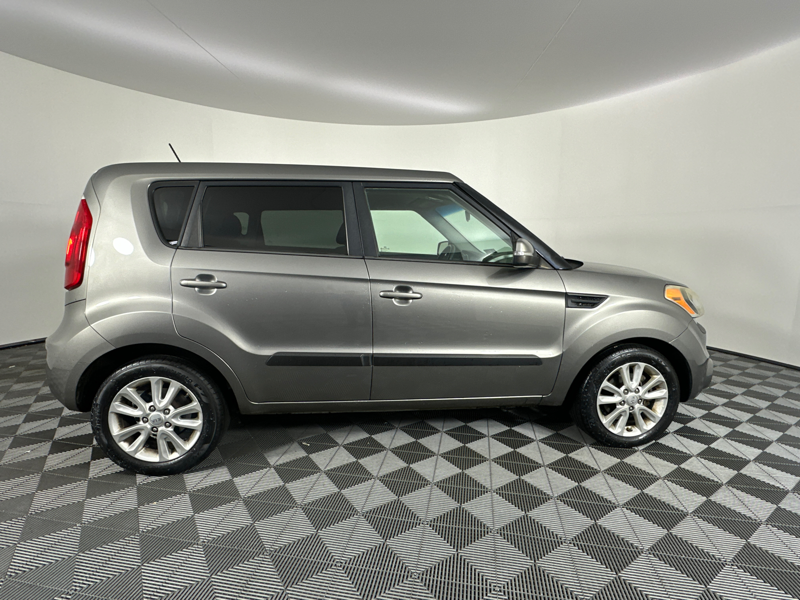 2012 Kia Soul + 19