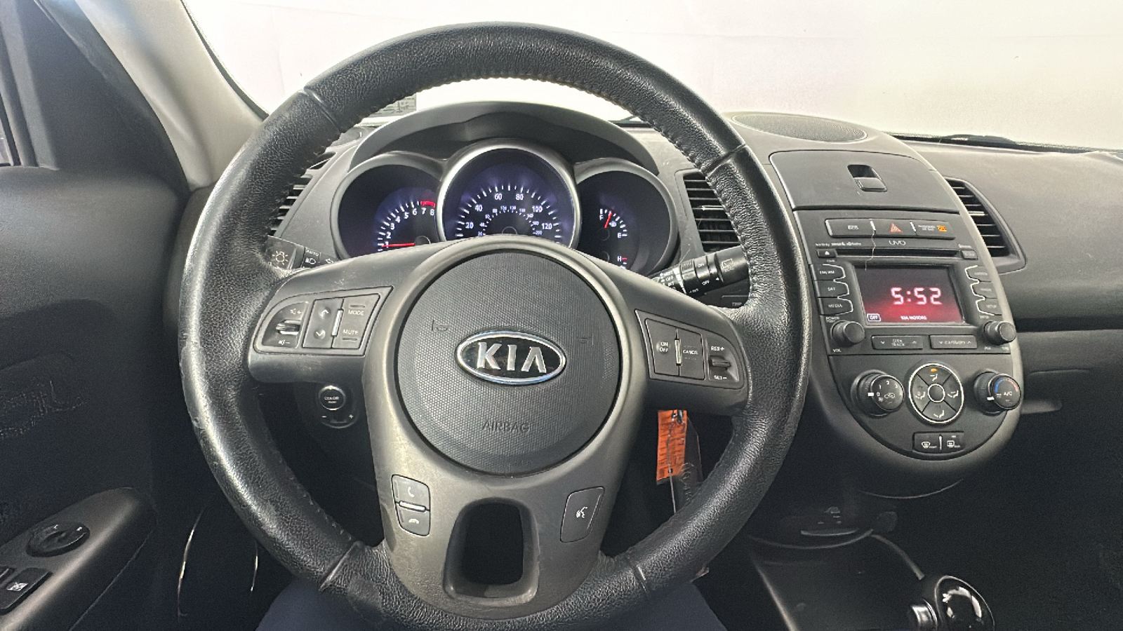 2012 Kia Soul + 31